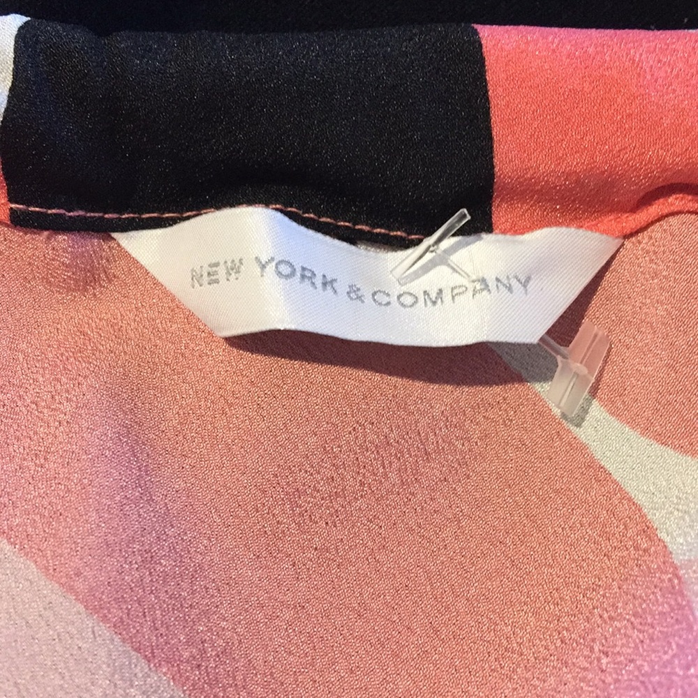 New York &Company Floral Halter - Picture 10 of 11